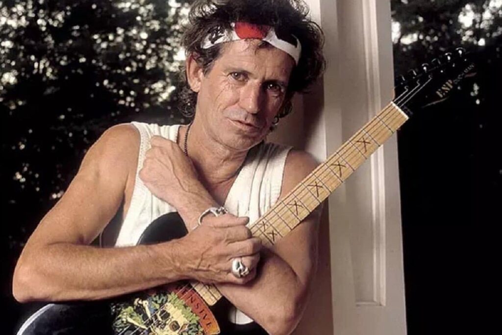 Keith Richards desprecia "Sgt. Pepper's" de The Beatles: "Algunos piensan que es genial, yo creo que es basura" Keith Richards 1 1024x683